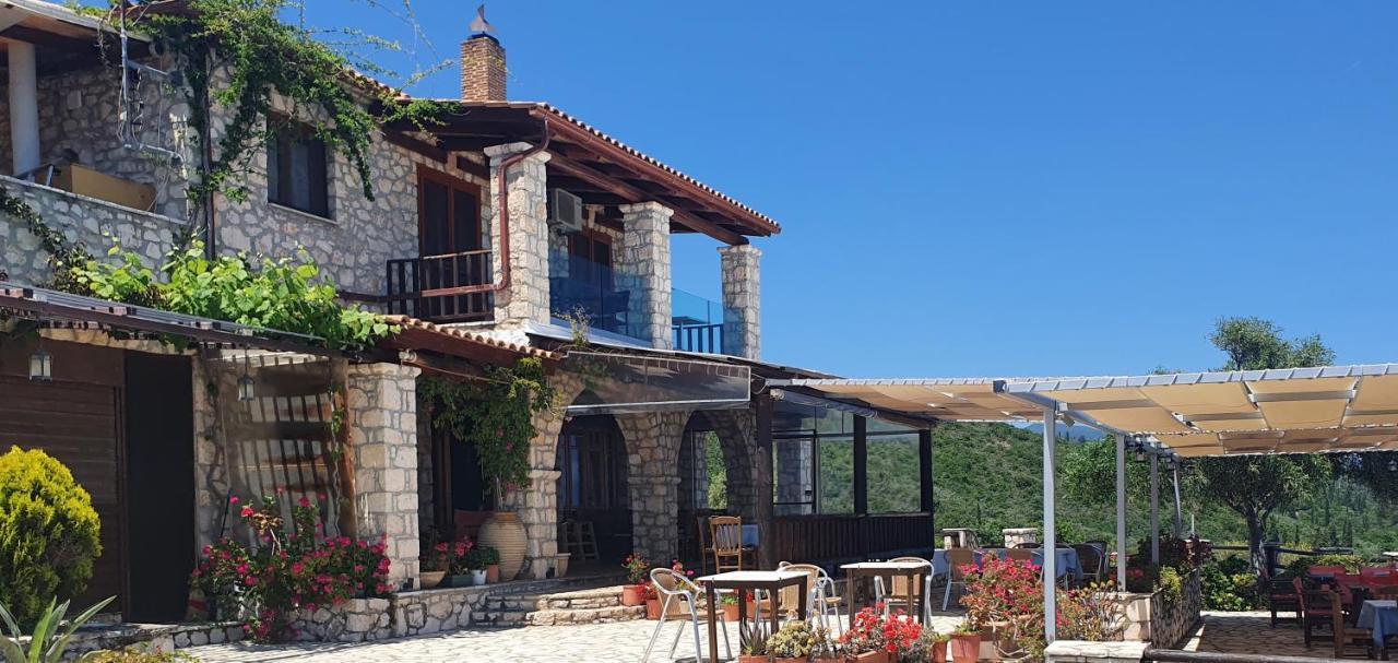 Nireas : Stone Villa Orthoniaí 外观 照片